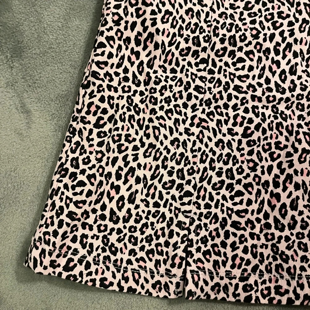 Topshop cheetah print mini skirt - Picture 2 of 2